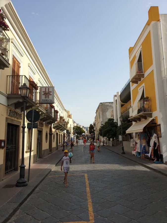 Lipari Suite Apartament エクステリア 写真